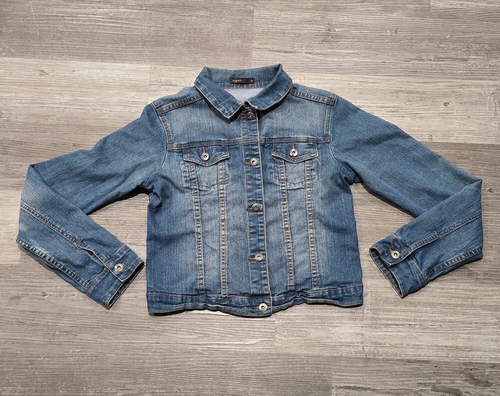 Pagani Blue Denim Light Washed Button Up Jean Jacket Pockets